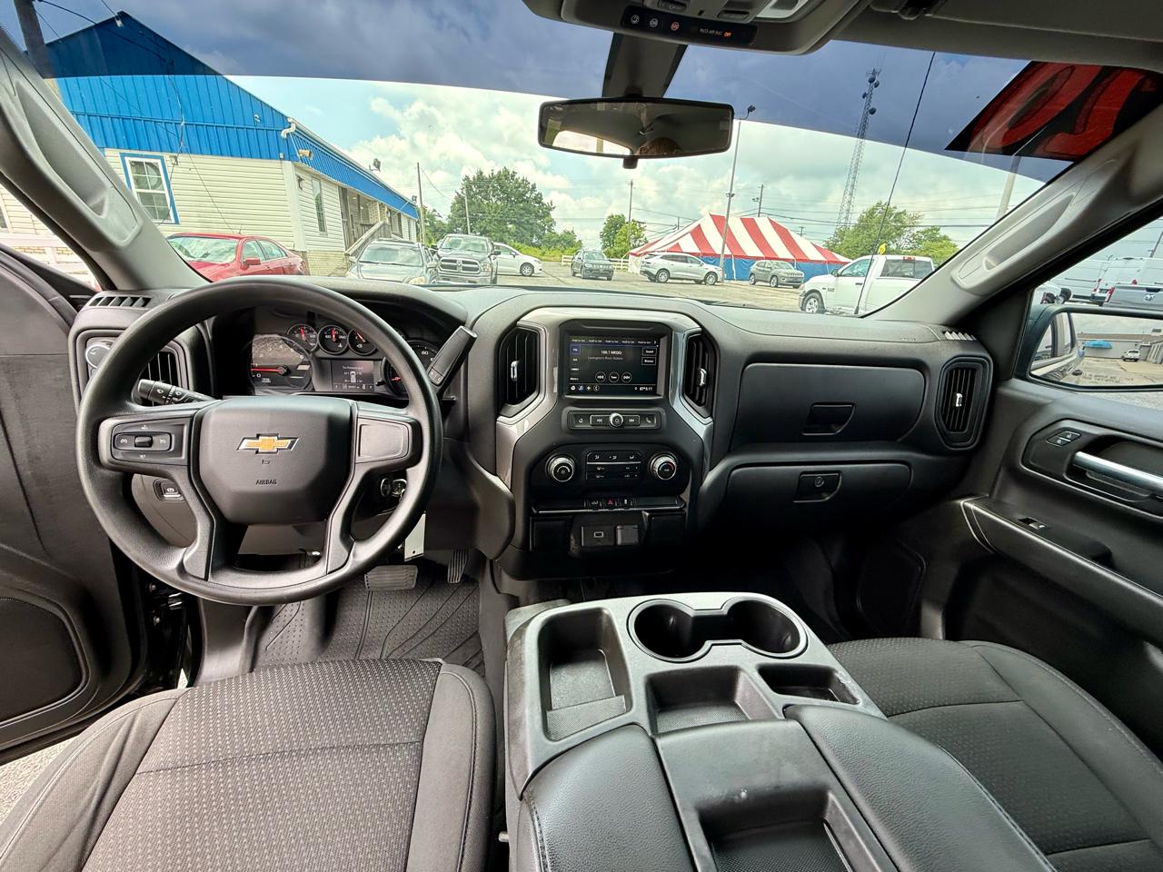 Chevrolet Silverado 1500 4WD Crew Cab 147" Custom 2020