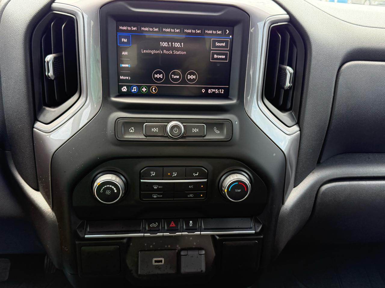 Chevrolet Silverado 1500 4WD Crew Cab 147" Custom 2020