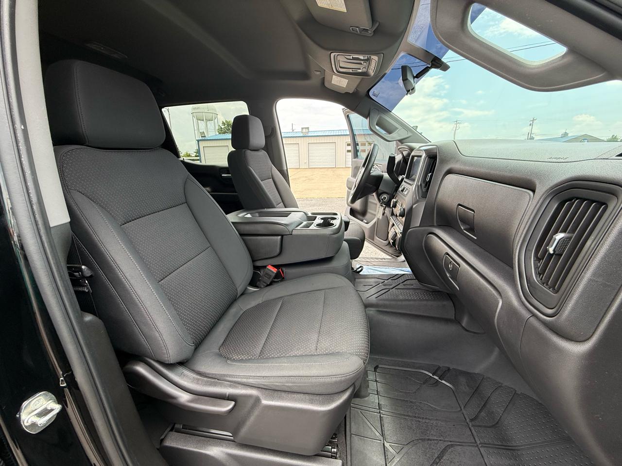 Chevrolet Silverado 1500 4WD Crew Cab 147" Custom 2020