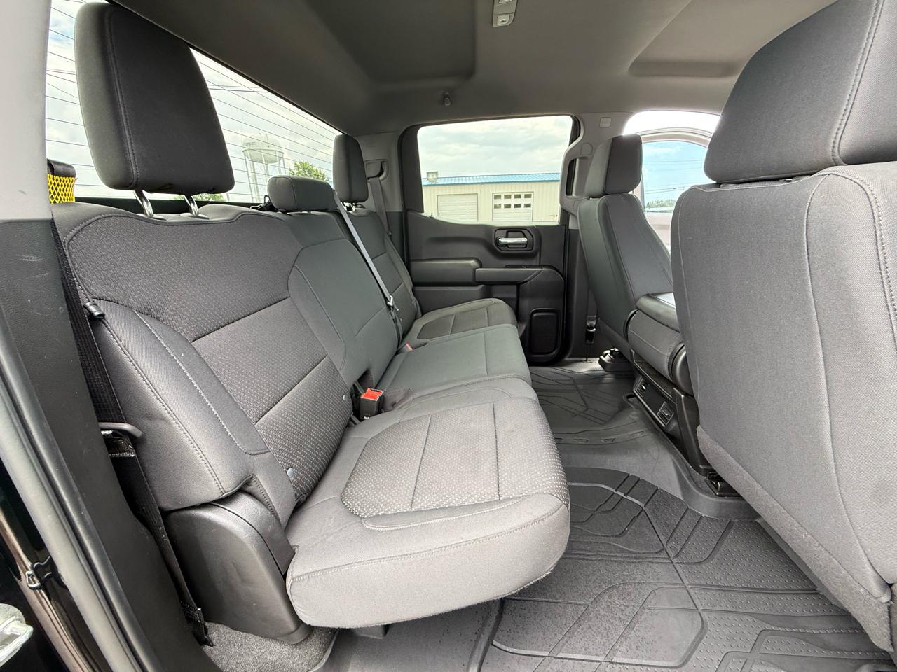 Chevrolet Silverado 1500 4WD Crew Cab 147" Custom 2020