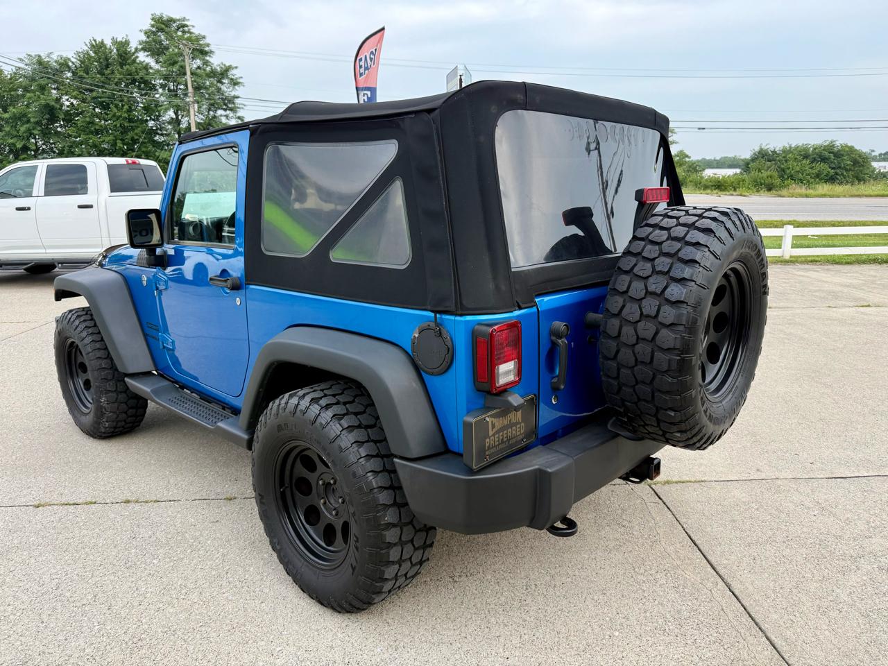Jeep Wrangler 4WD 2dr Sport 2016