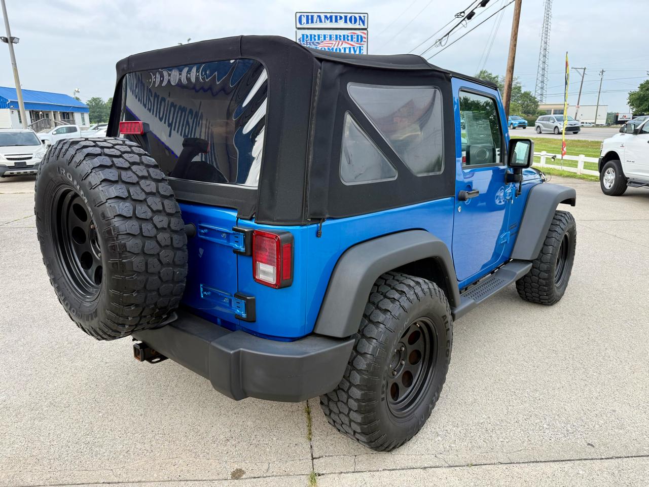 Jeep Wrangler 4WD 2dr Sport 2016