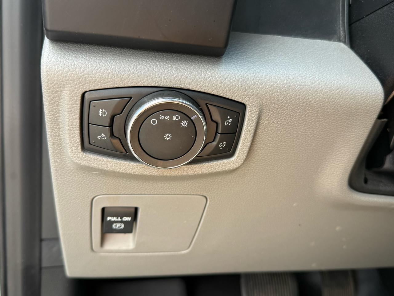 Ford F-150 XLT 4WD SuperCab 6.5' Box 2017