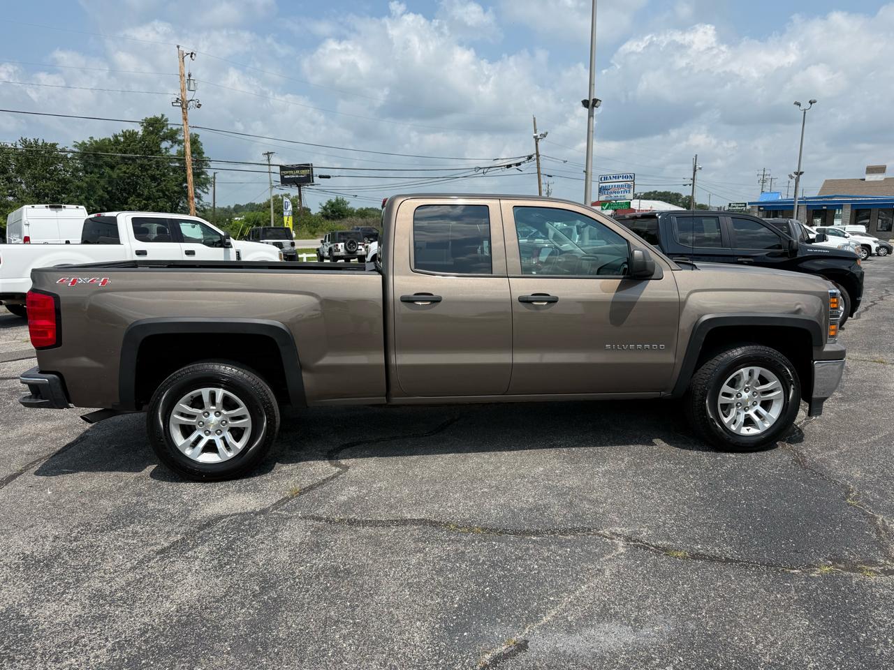 Chevrolet Silverado 1500 4WD Double Cab 143.5" LT w/1LT 2014
