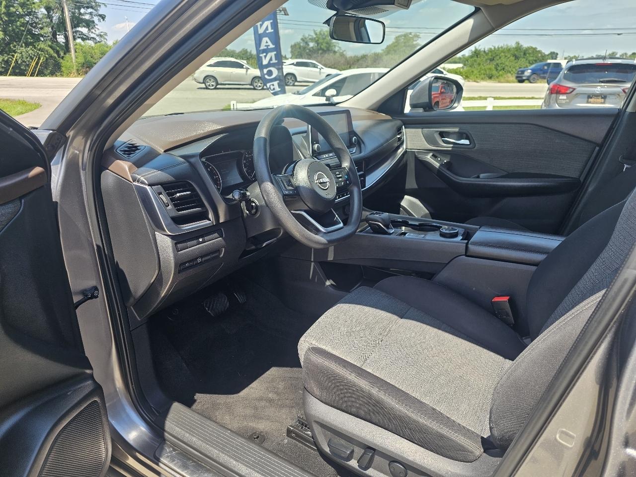 Nissan Rogue AWD SV 2023