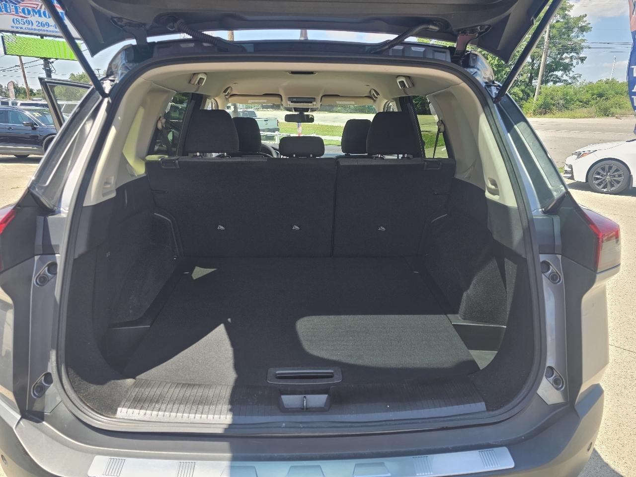 Nissan Rogue AWD SV 2023