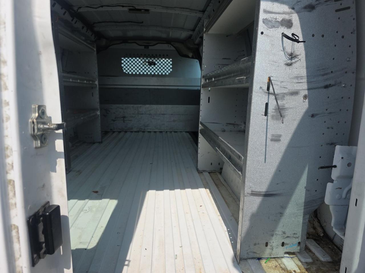 Chevrolet Express Cargo Van RWD 2500 155" 2016
