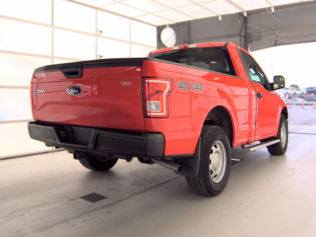 Ford F-150 XLT 4WD Reg Cab 6.5' Box 2017