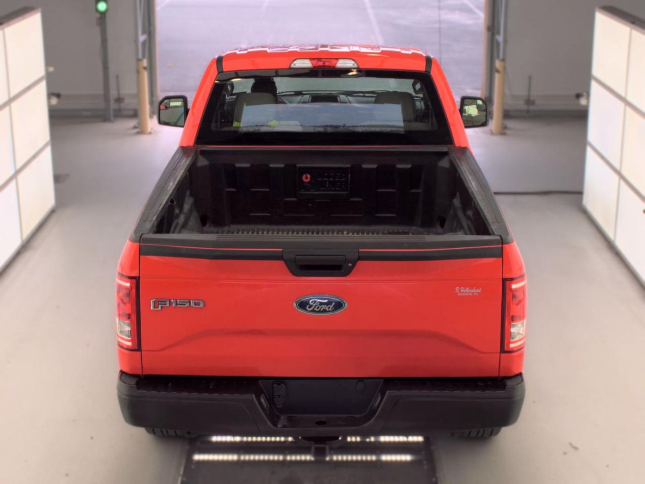 Ford F-150 XLT 4WD Reg Cab 6.5' Box 2017