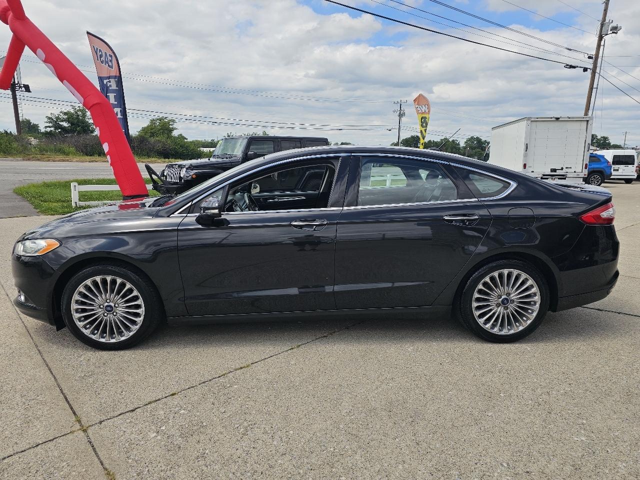 Ford Fusion 4dr Sdn Titanium FWD 2015