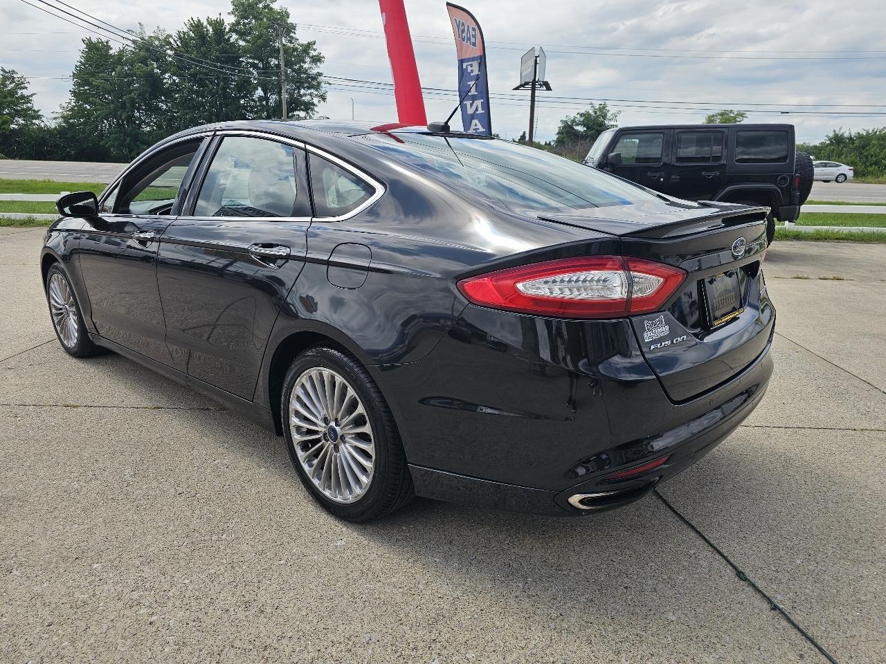 Ford Fusion 4dr Sdn Titanium FWD 2015