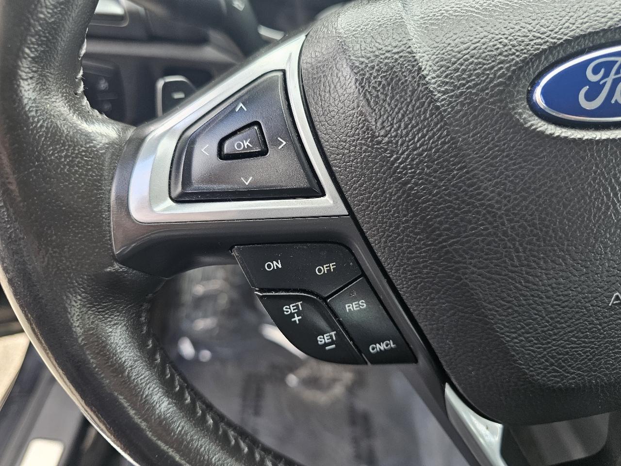 Ford Fusion 4dr Sdn Titanium FWD 2015