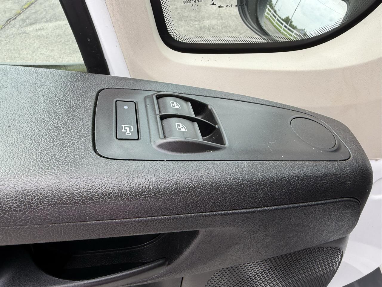 RAM ProMaster Cargo Van 1500 Low Roof 118" WB 2015
