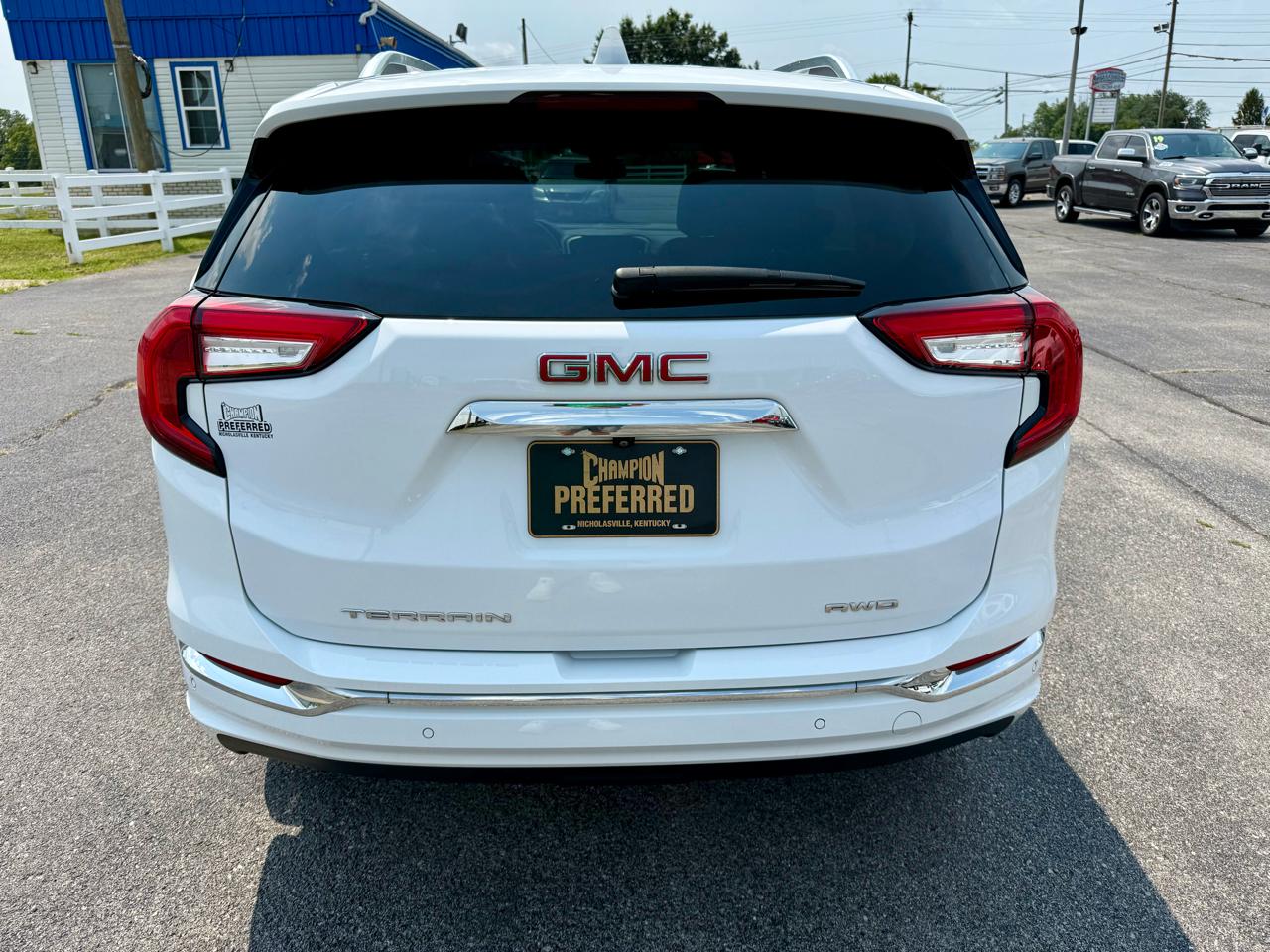 GMC Terrain AWD 4dr Denali 2022