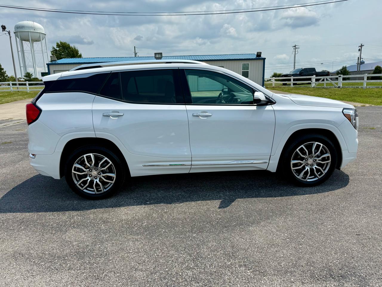 GMC Terrain AWD 4dr Denali 2022