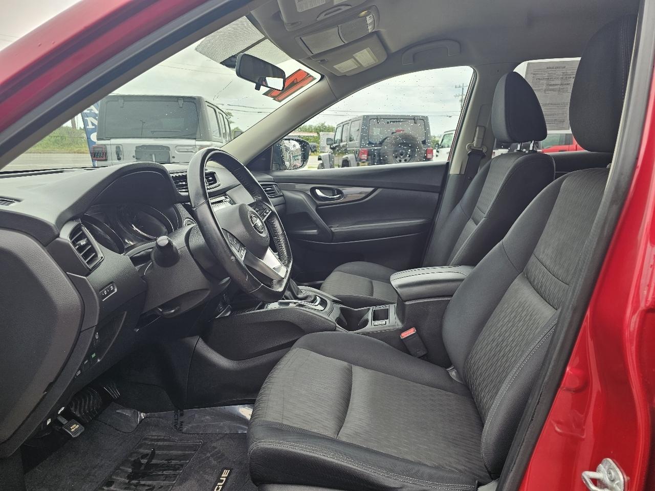 Nissan Rogue AWD SV 2017