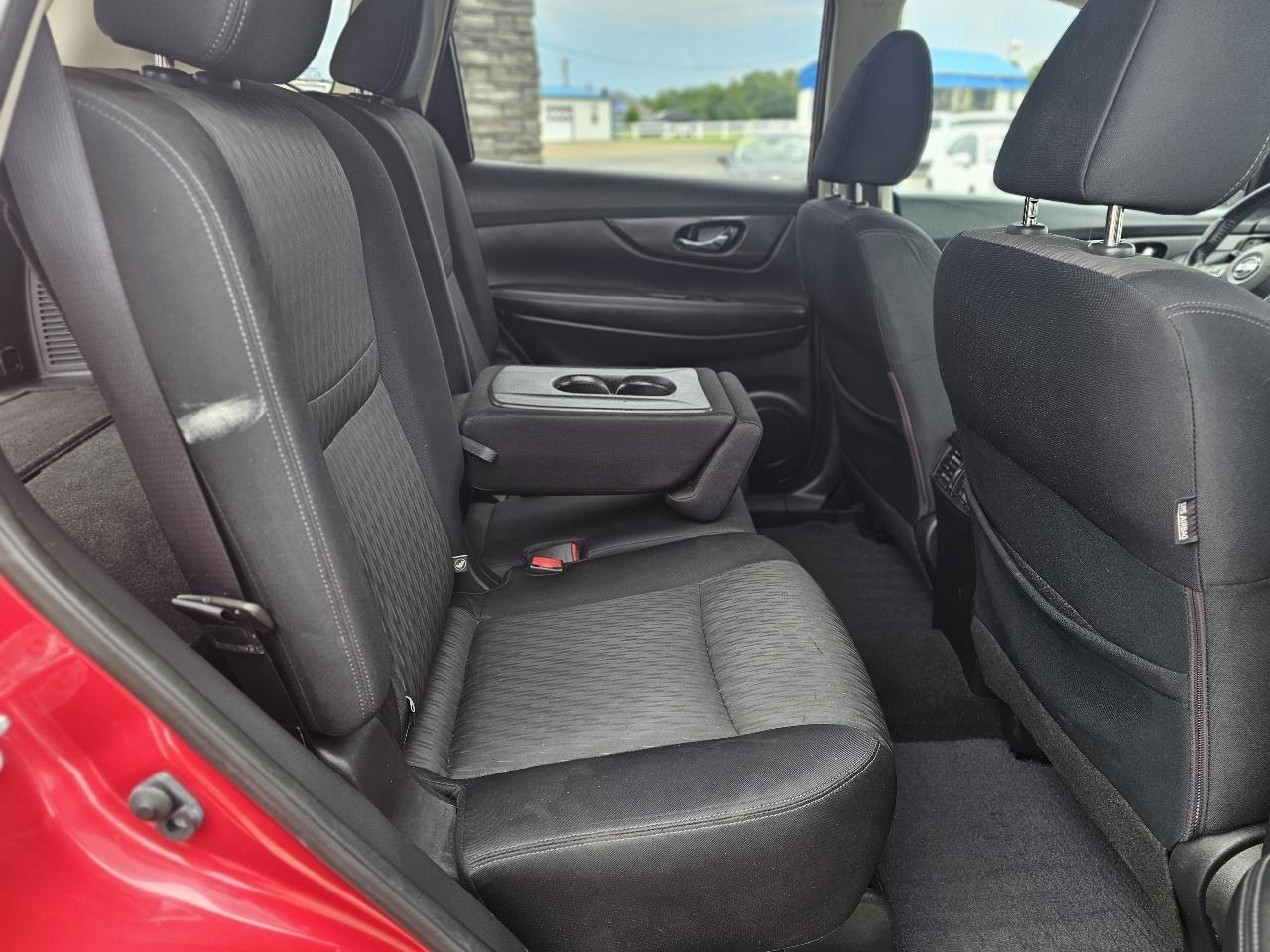 Nissan Rogue AWD SV 2017
