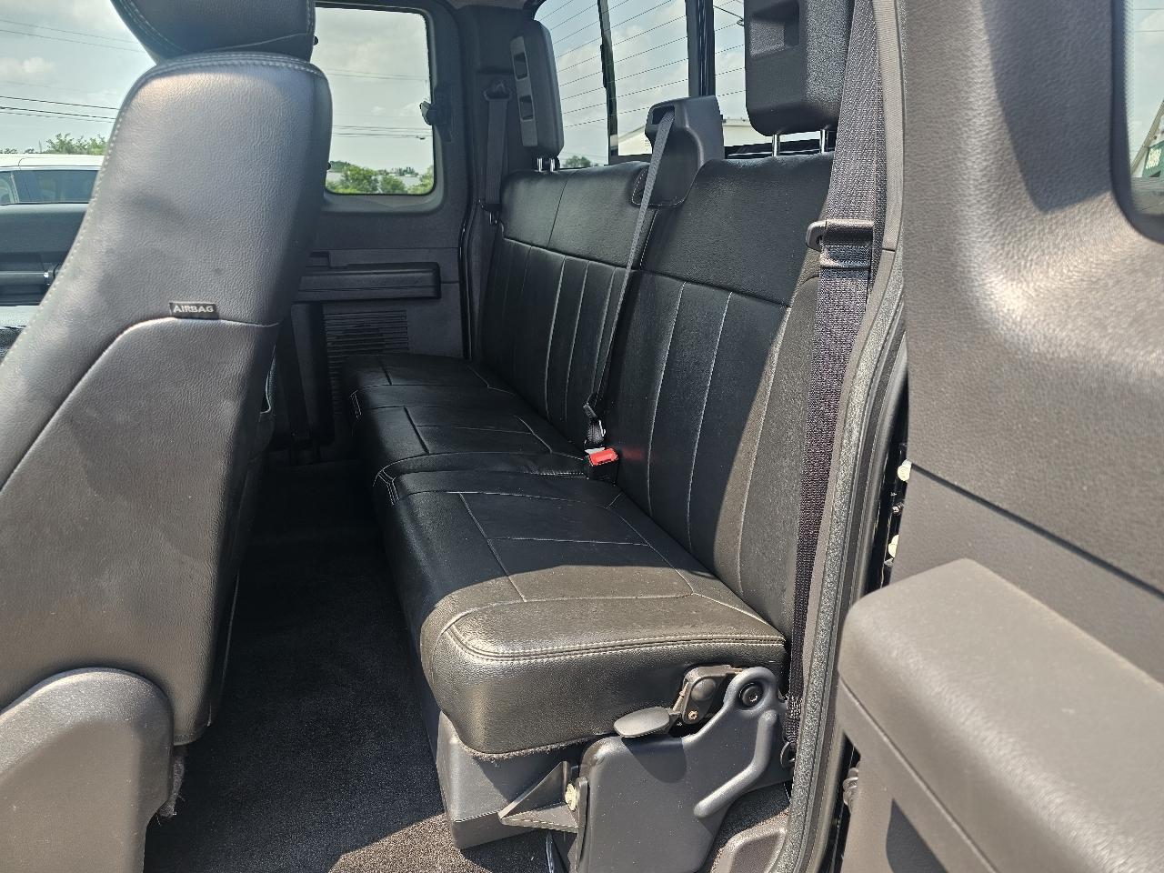 Ford Super Duty F-250 SRW 4WD SuperCab 142" Lariat 2016