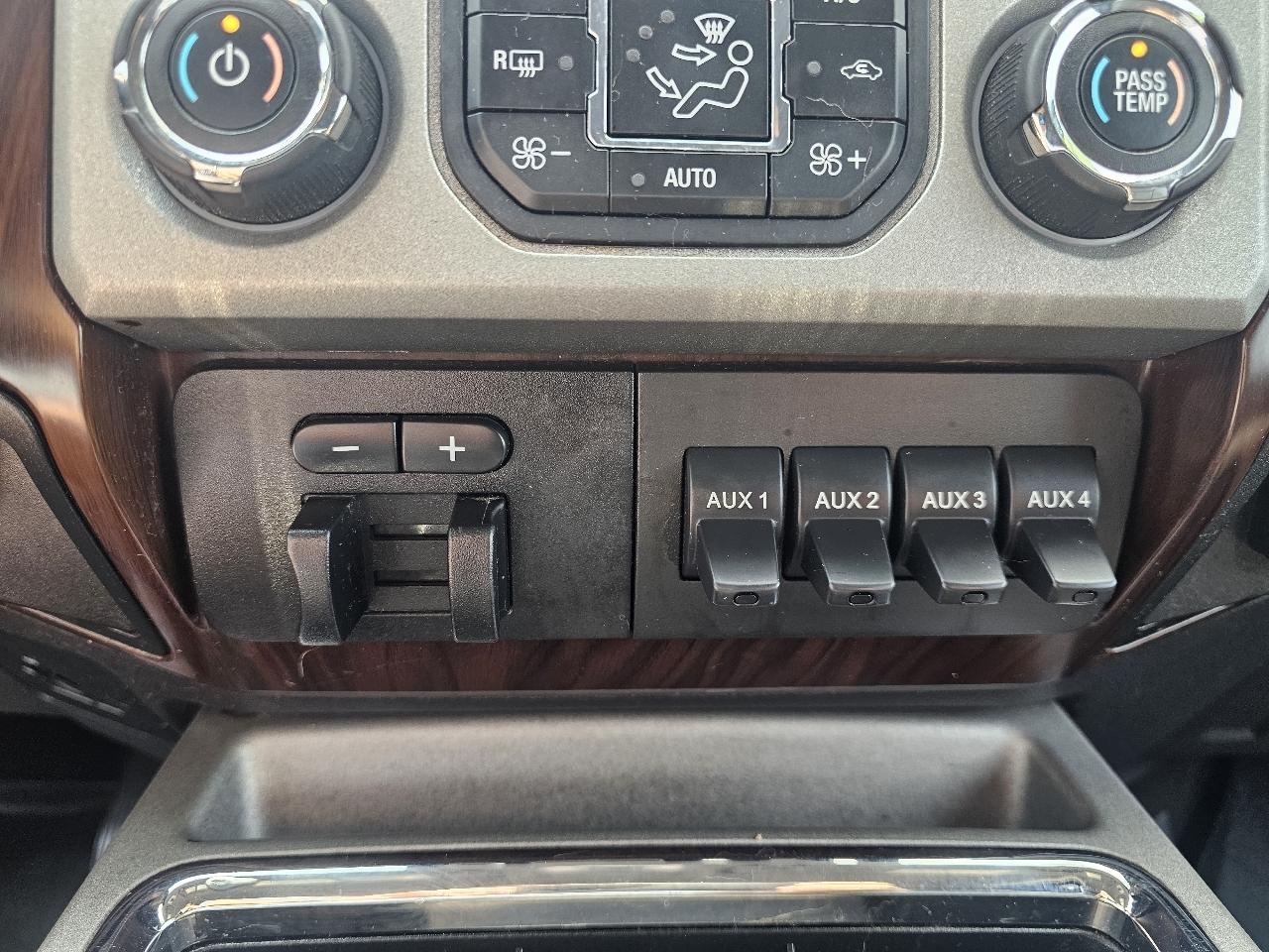 Ford Super Duty F-250 SRW 4WD SuperCab 142" Lariat 2016