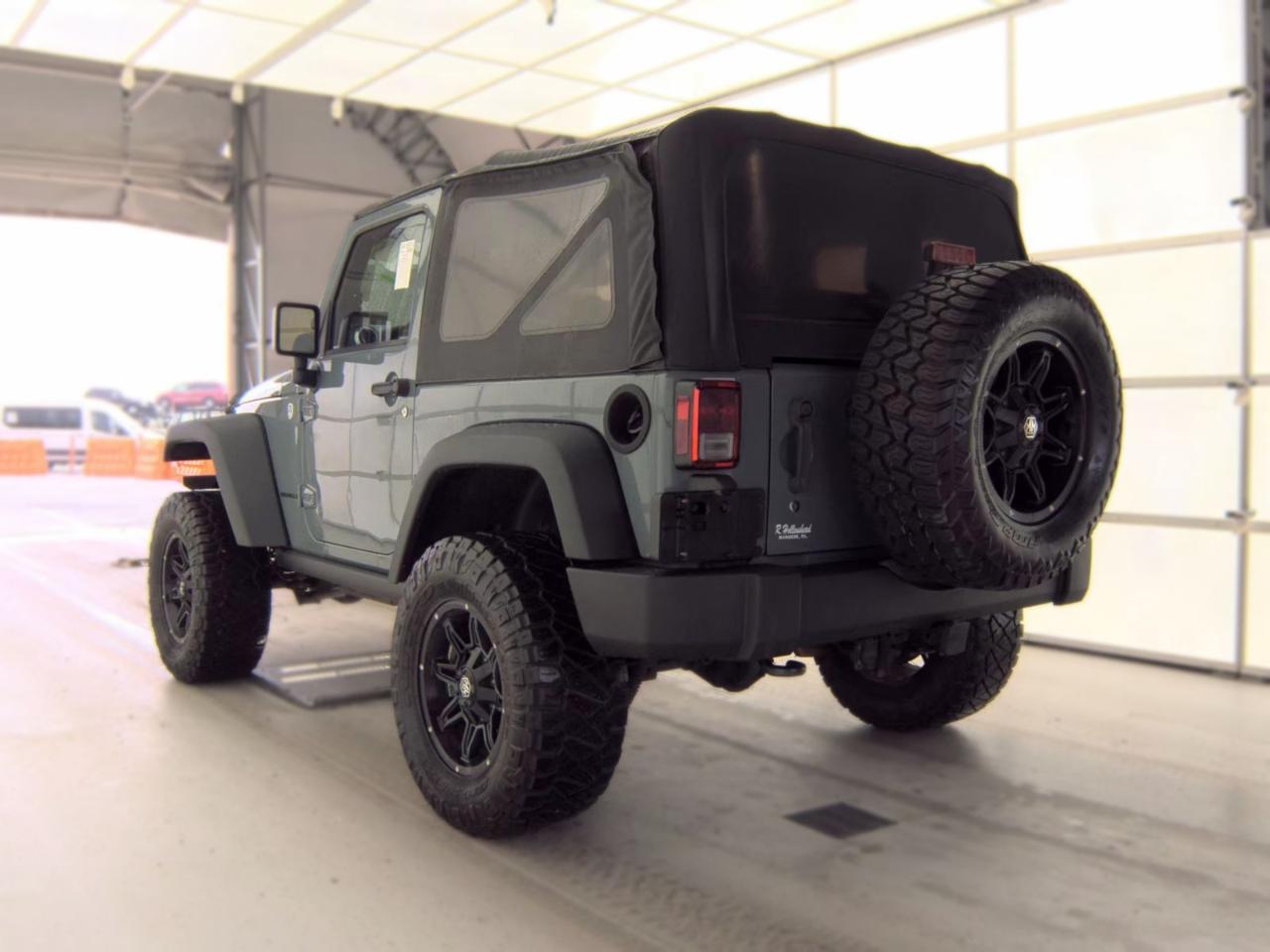 Jeep Wrangler 4WD 2dr Rubicon 2014