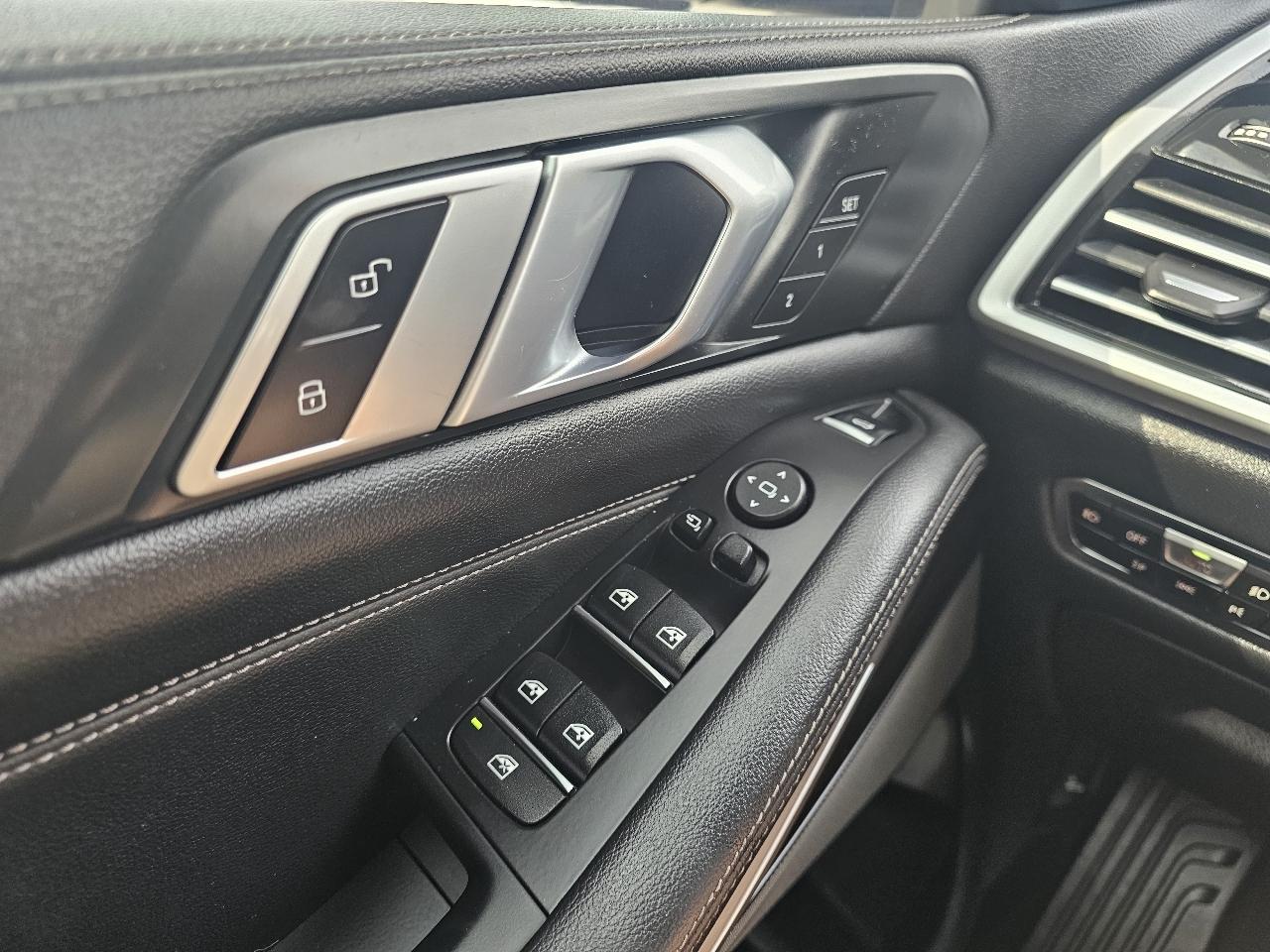 BMW X5 xDrive40i Sports Activity Vehicle 2020