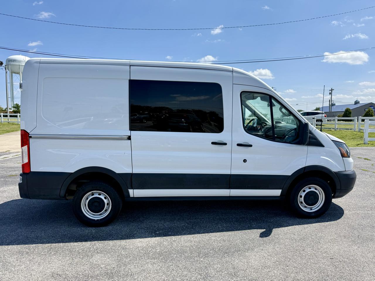 Ford Transit Van T-250 130" Med Rf 9000 GVWR Sliding RH Dr 2019