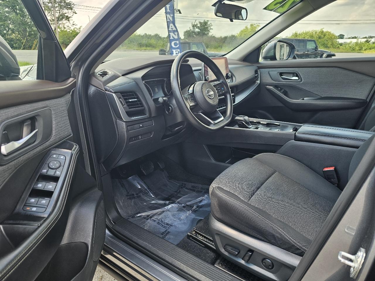 Nissan Rogue FWD SV 2023