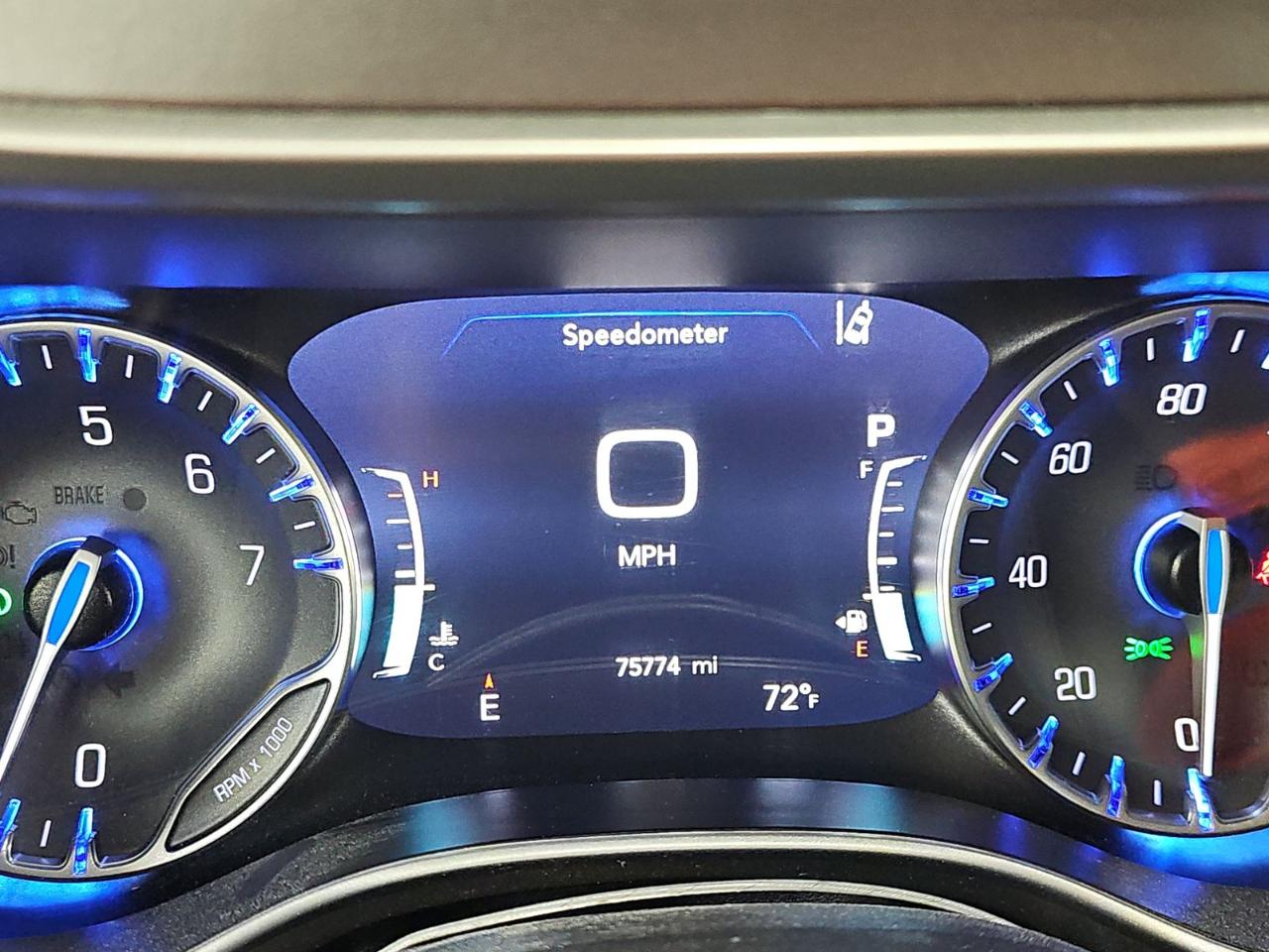 Chrysler Pacifica Touring L FWD 2024