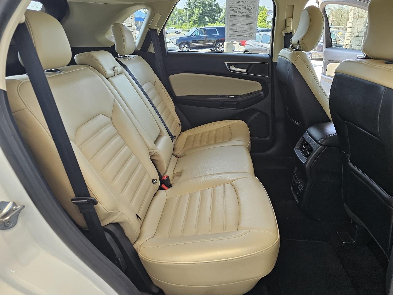 Ford Edge 4dr SEL AWD 2016
