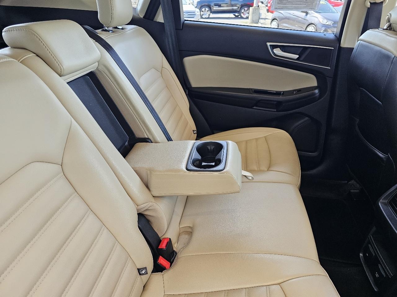 Ford Edge 4dr SEL AWD 2016