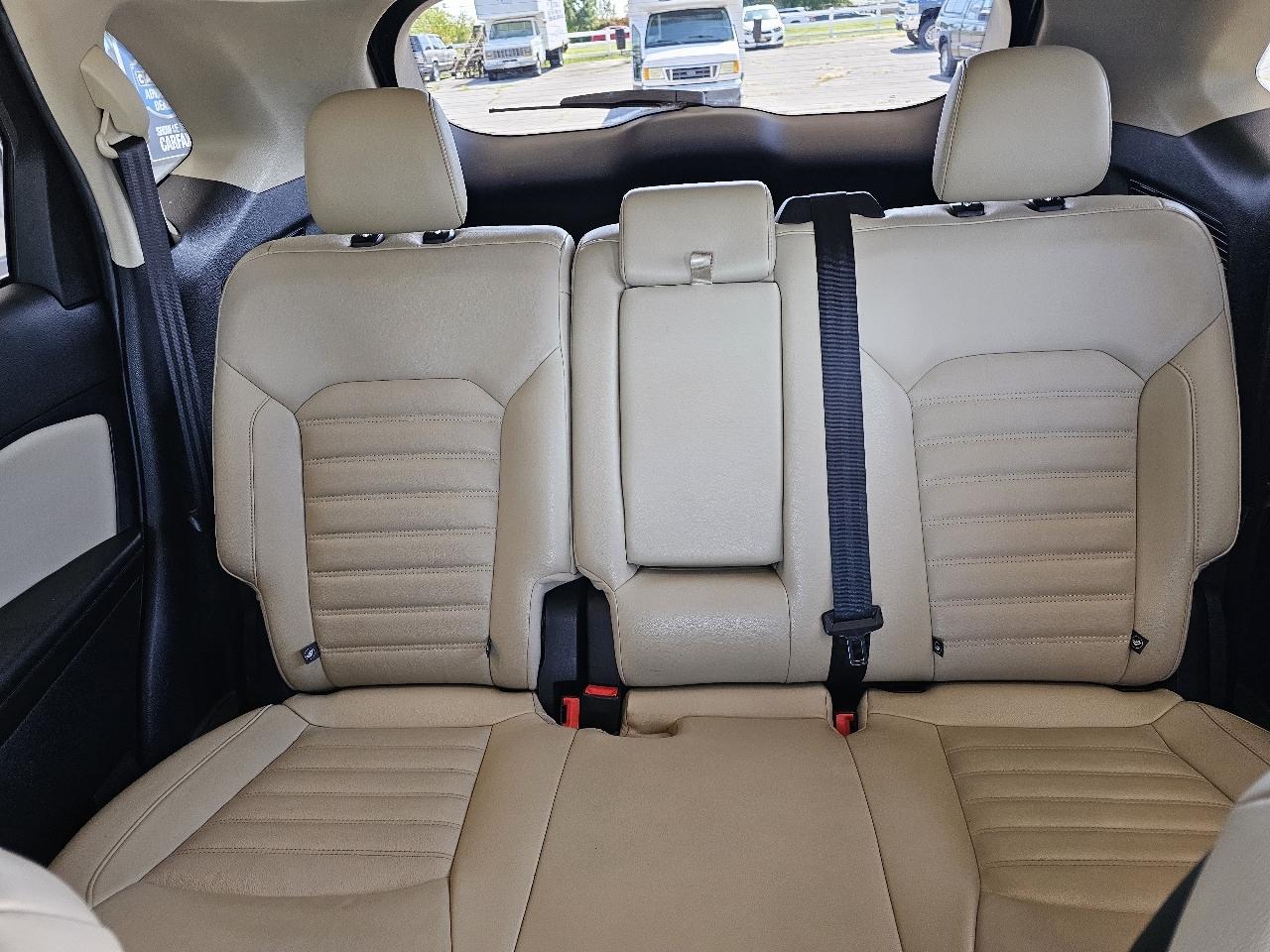 Ford Edge 4dr SEL AWD 2016