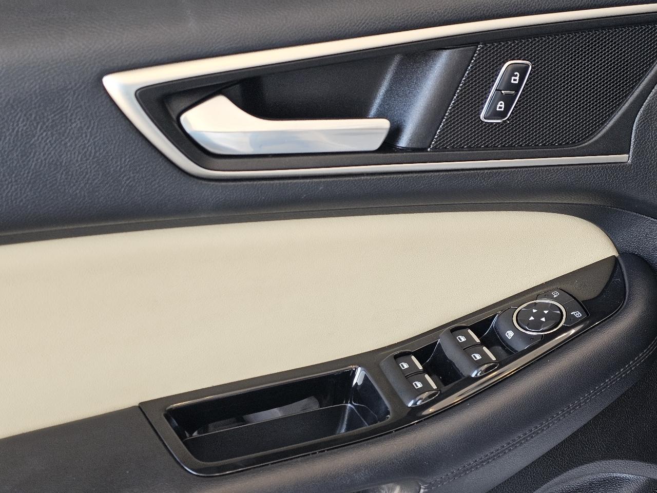 Ford Edge 4dr SEL AWD 2016