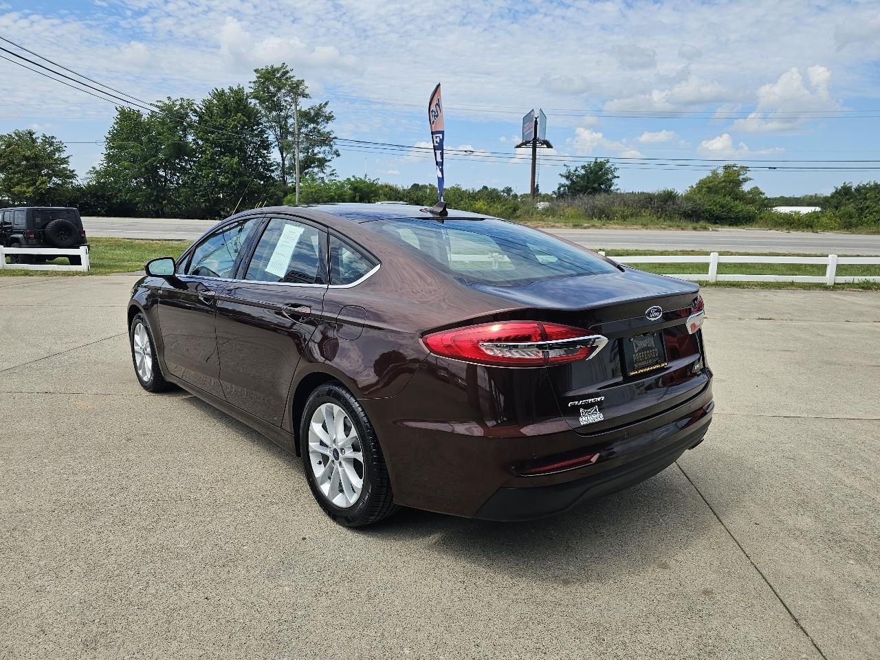 Ford Fusion SE FWD 2019