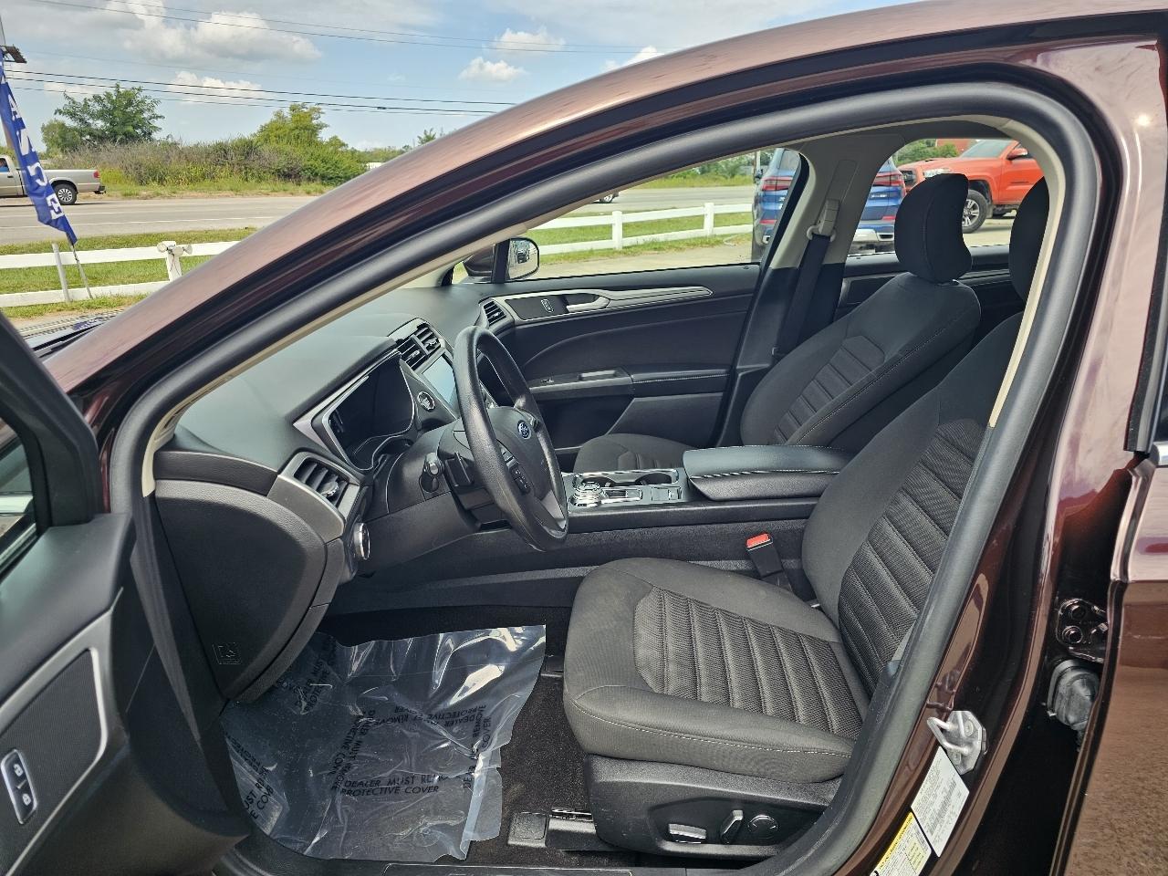 Ford Fusion SE FWD 2019