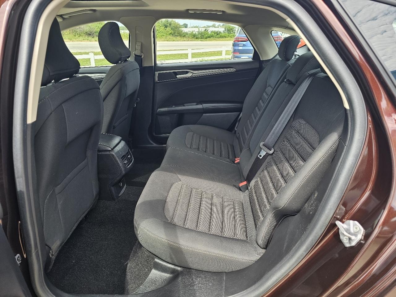 Ford Fusion SE FWD 2019