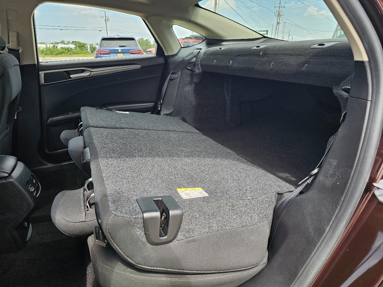 Ford Fusion SE FWD 2019