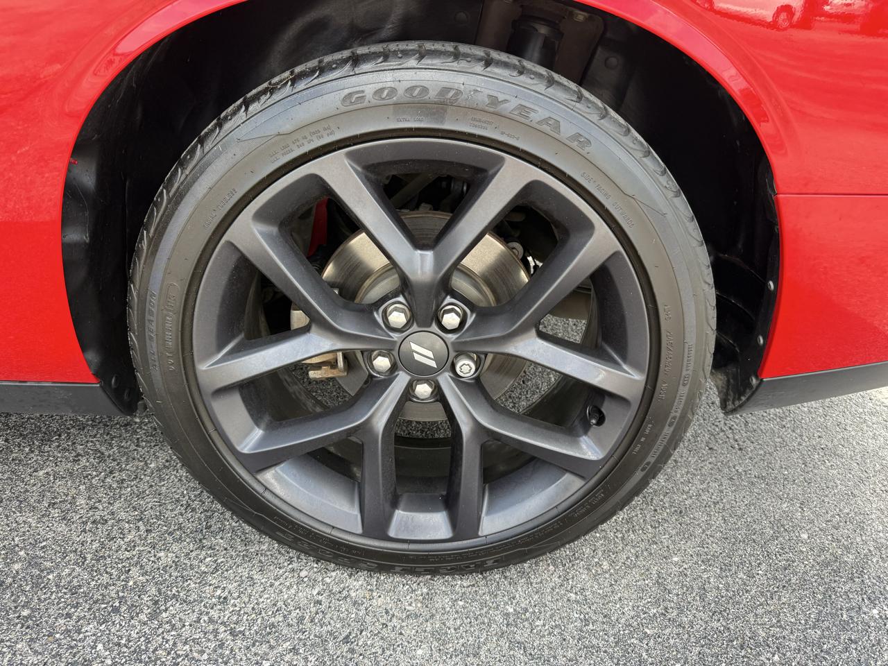 Dodge Challenger R/T RWD 2021