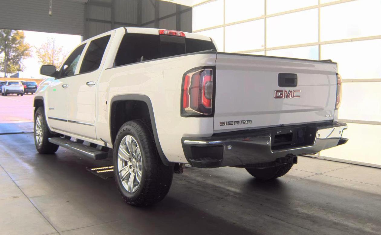 GMC Sierra 1500 4WD Crew Cab 143.5" SLT 2018