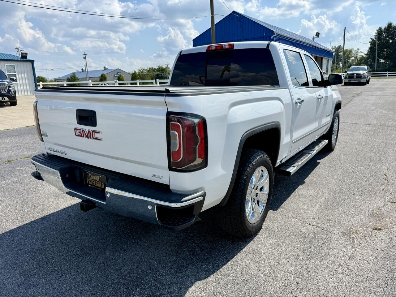 GMC Sierra 1500 4WD Crew Cab 143.5" SLT 2018