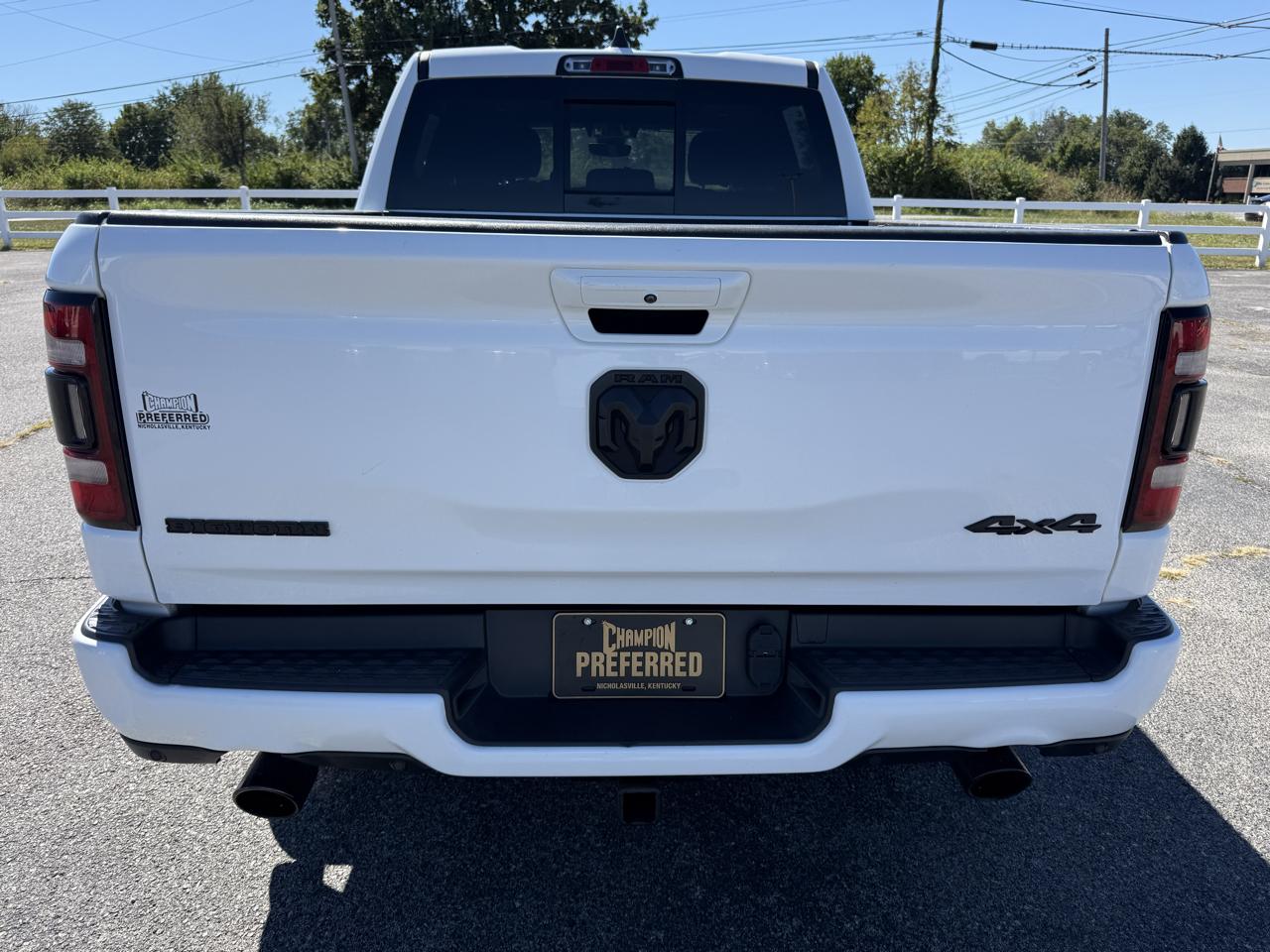 RAM 1500 Big Horn 4x4 Crew Cab 5'7" Box 2020