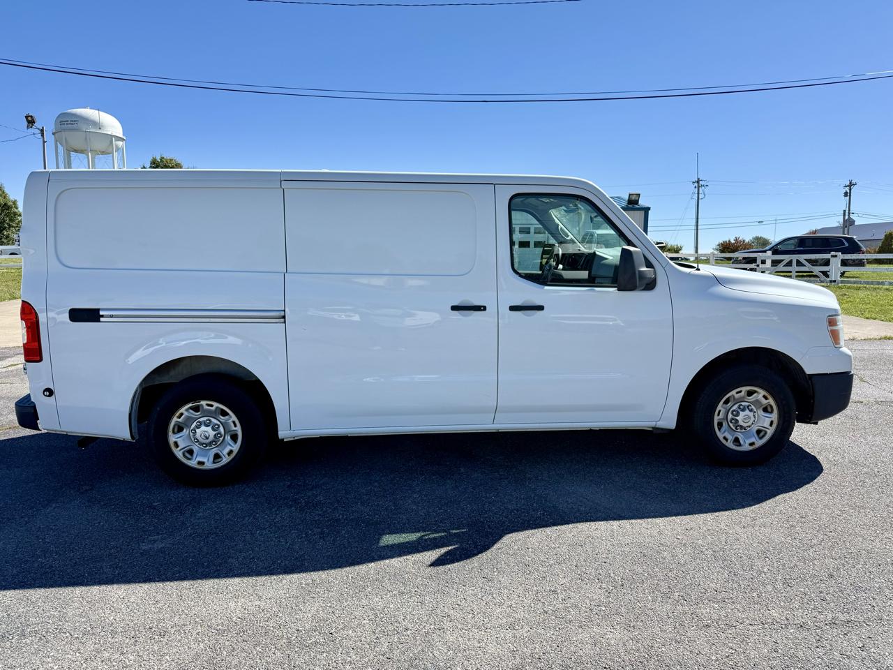 Nissan NV Standard Roof 1500 V6 SV 2016