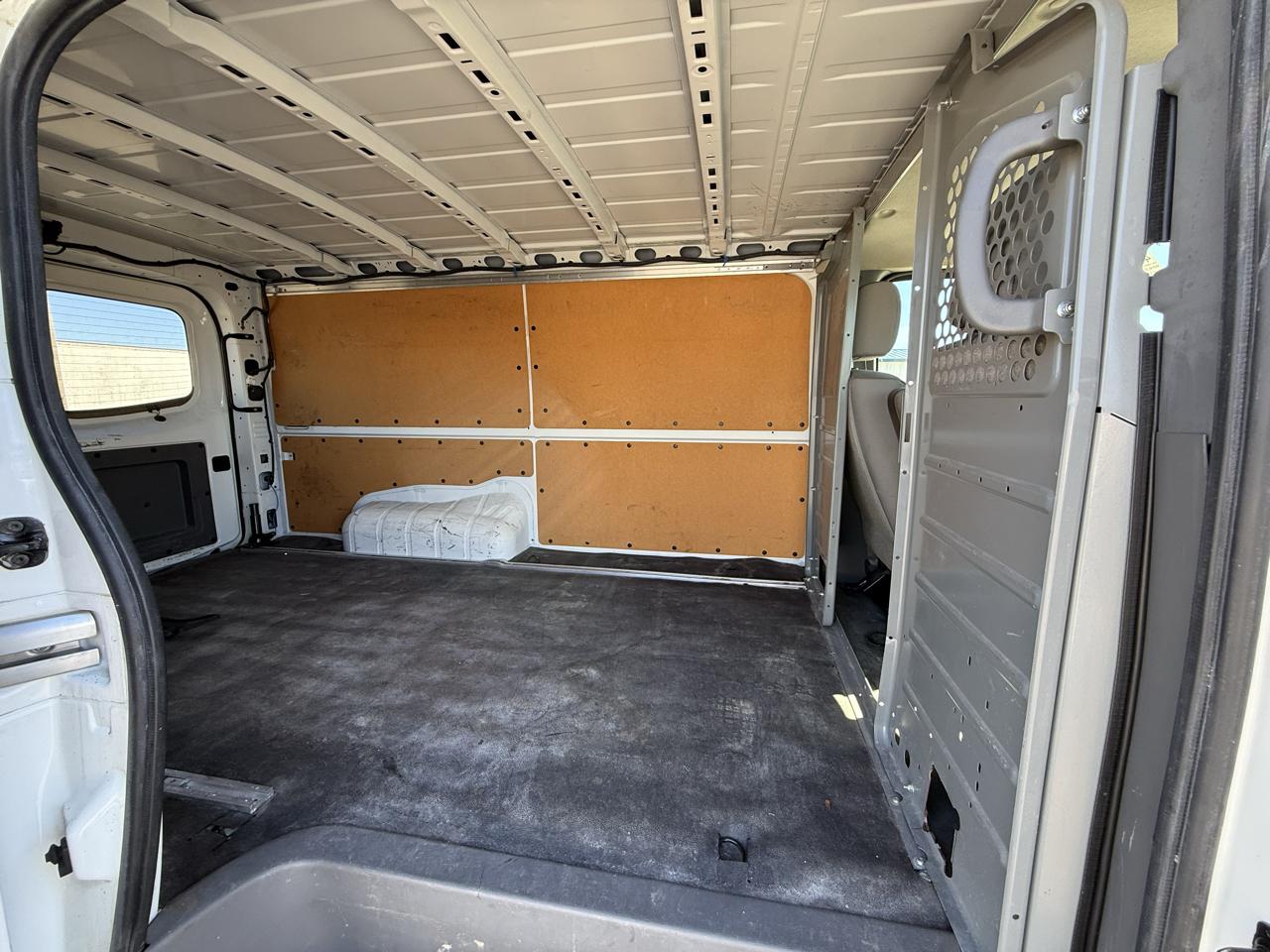 Nissan NV Standard Roof 1500 V6 SV 2016