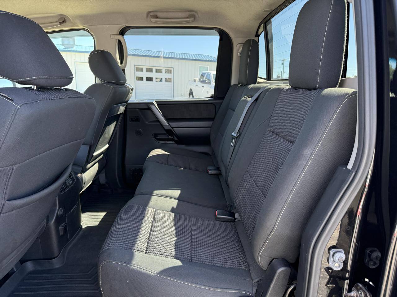 Nissan Titan 4WD Crew Cab SWB PRO-4X 2014