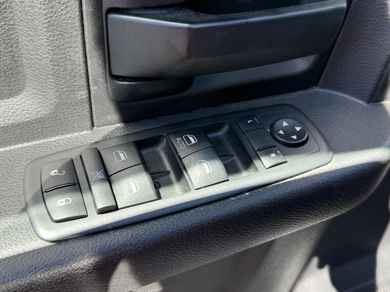 RAM 2500 4WD Crew Cab 149" Tradesman 2016