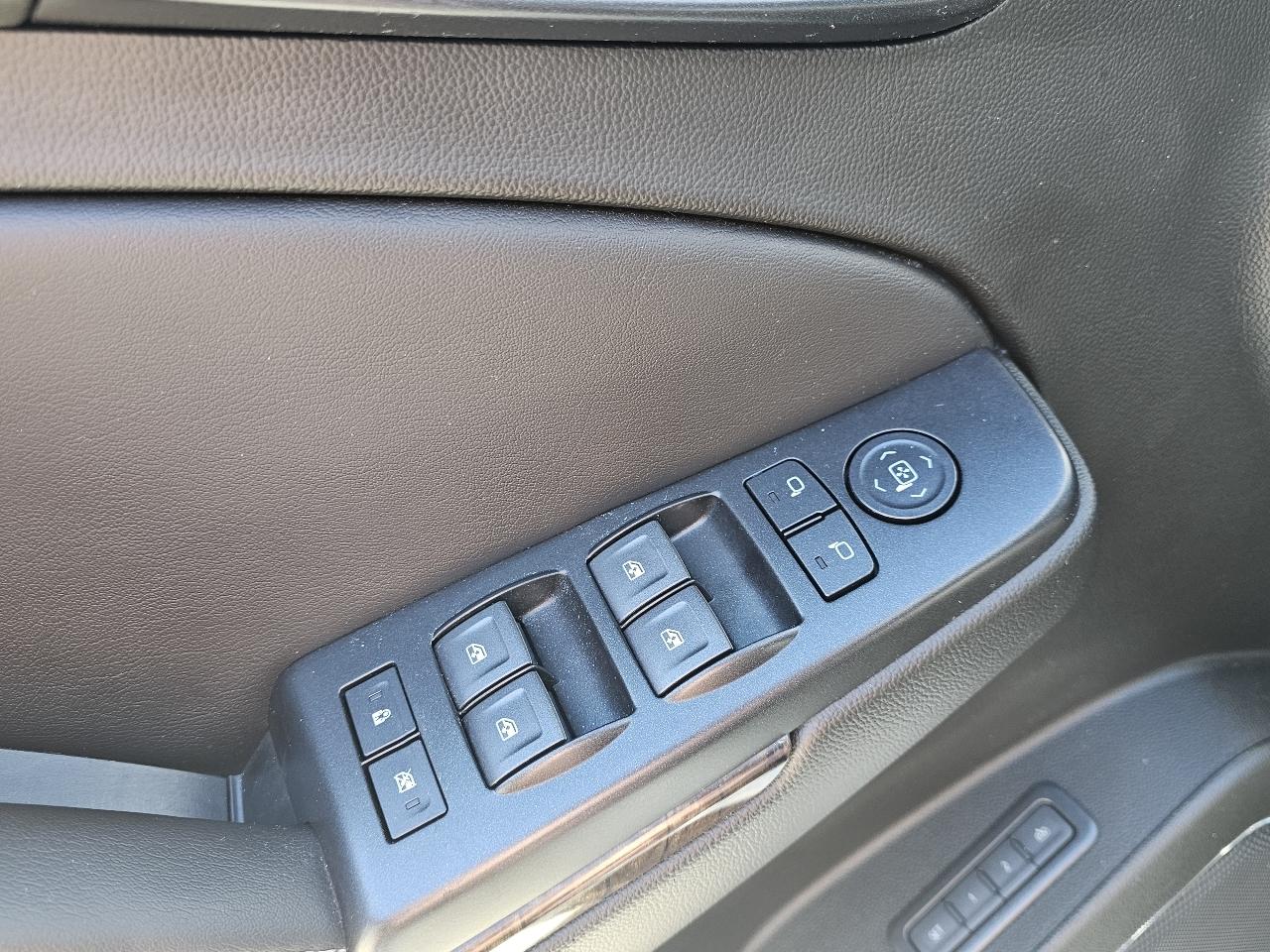 Chevrolet Tahoe 4WD 4dr LT 2019