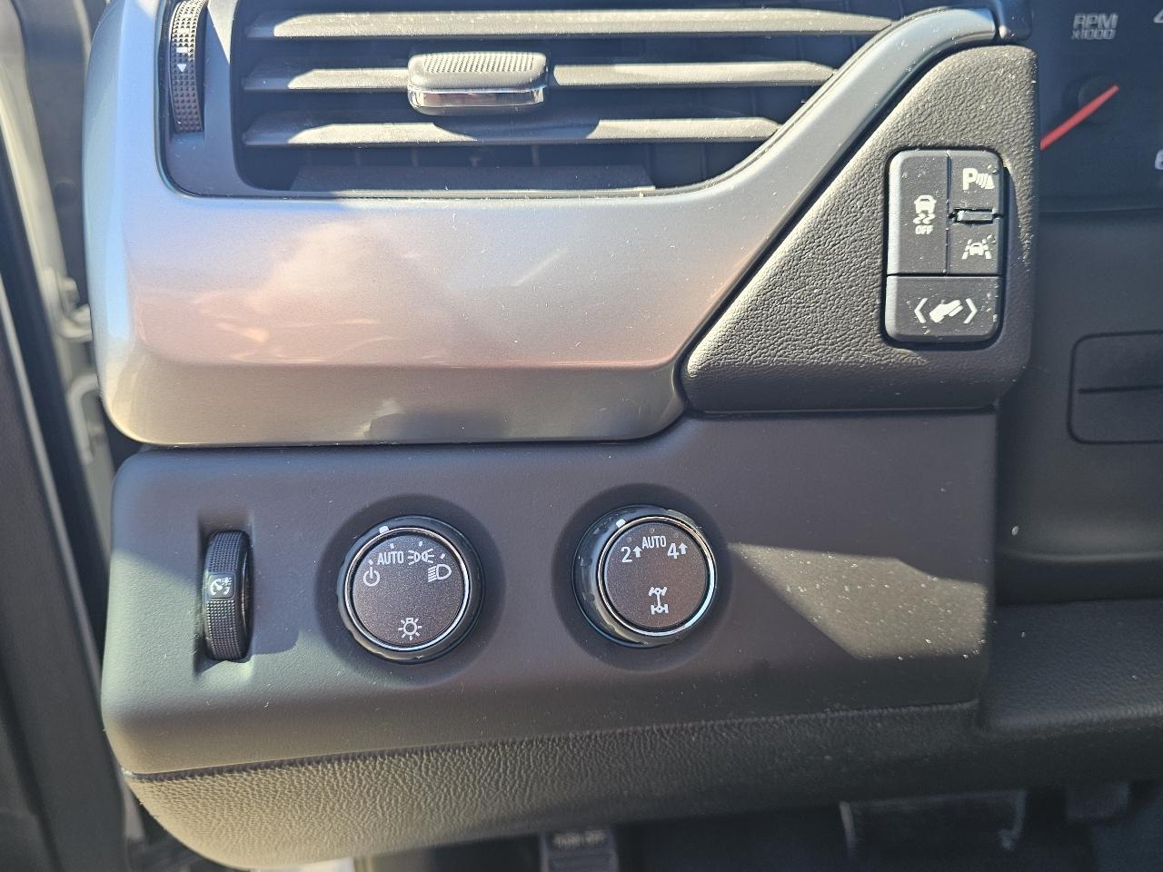 Chevrolet Tahoe 4WD 4dr LT 2019