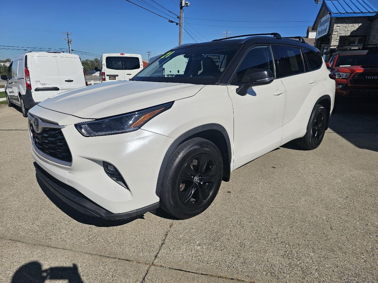 Toyota Highlander XLE AWD (Natl) 2021