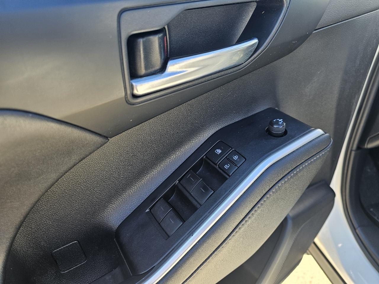 Toyota Highlander XLE AWD (Natl) 2021