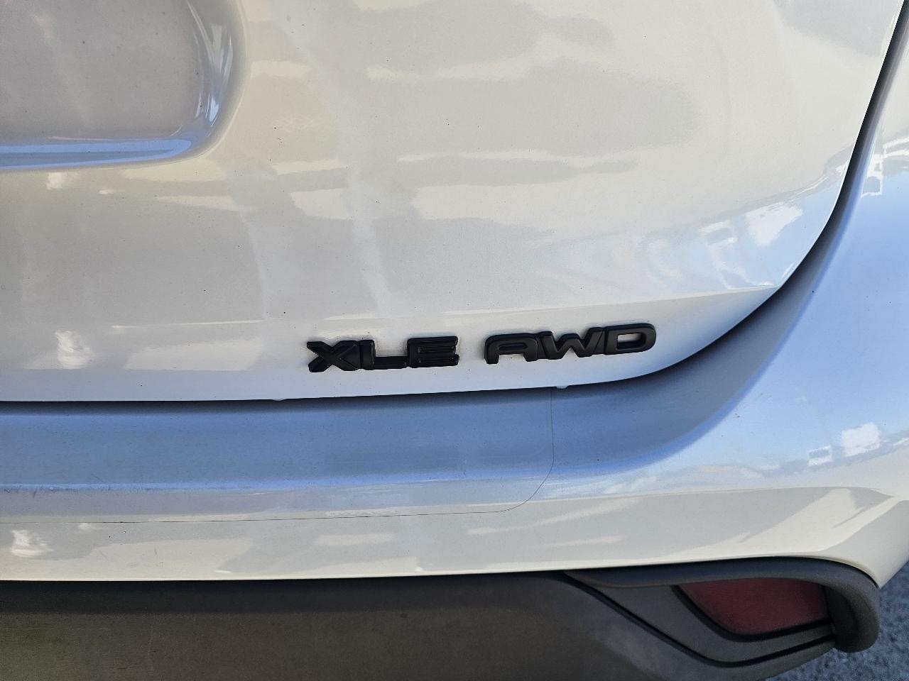 Toyota Highlander XLE AWD (Natl) 2021