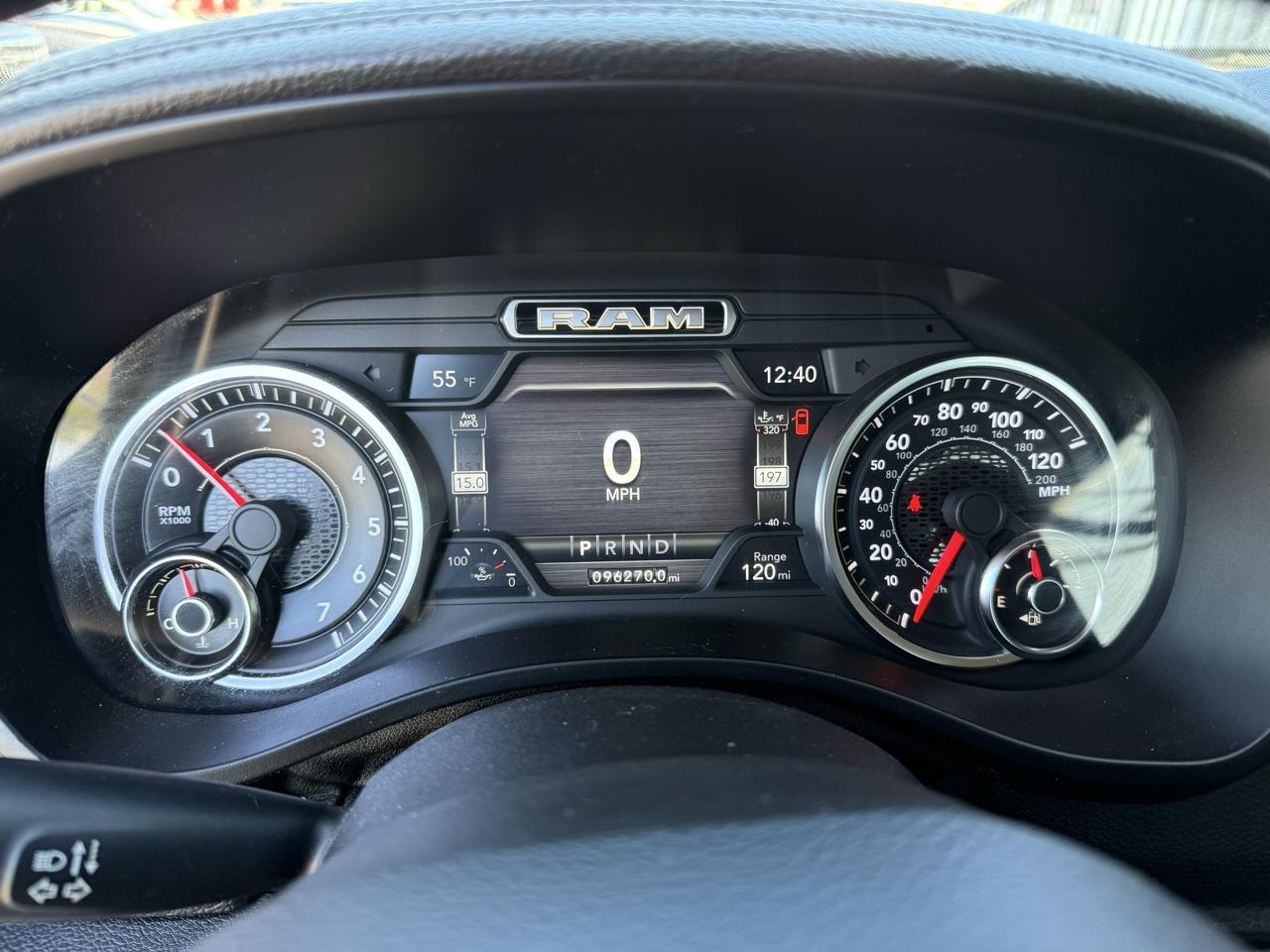 RAM 1500 Laramie 4x4 Crew Cab 6'4" Box 2019